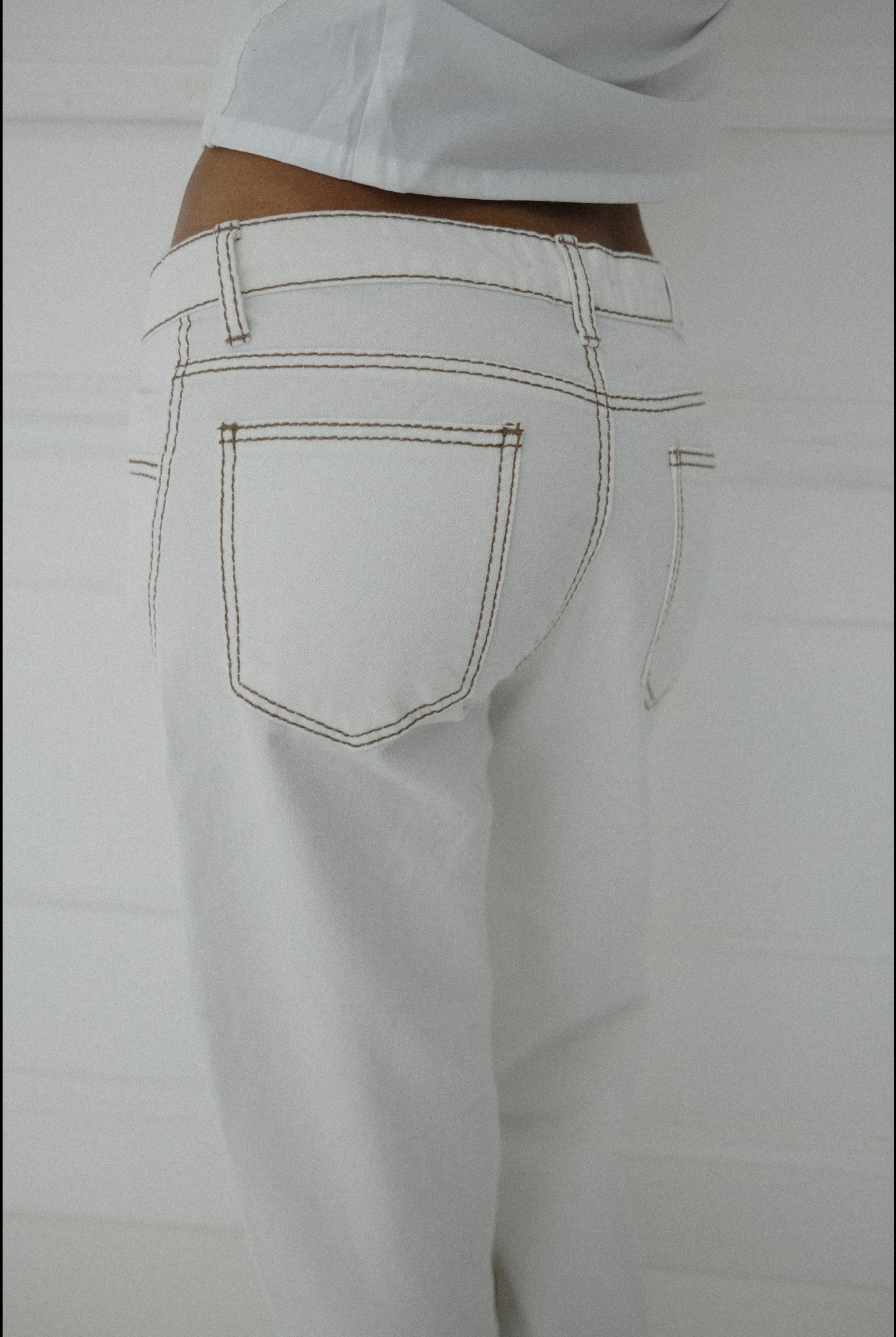 Lila Jeans - White & Brown - Image 11